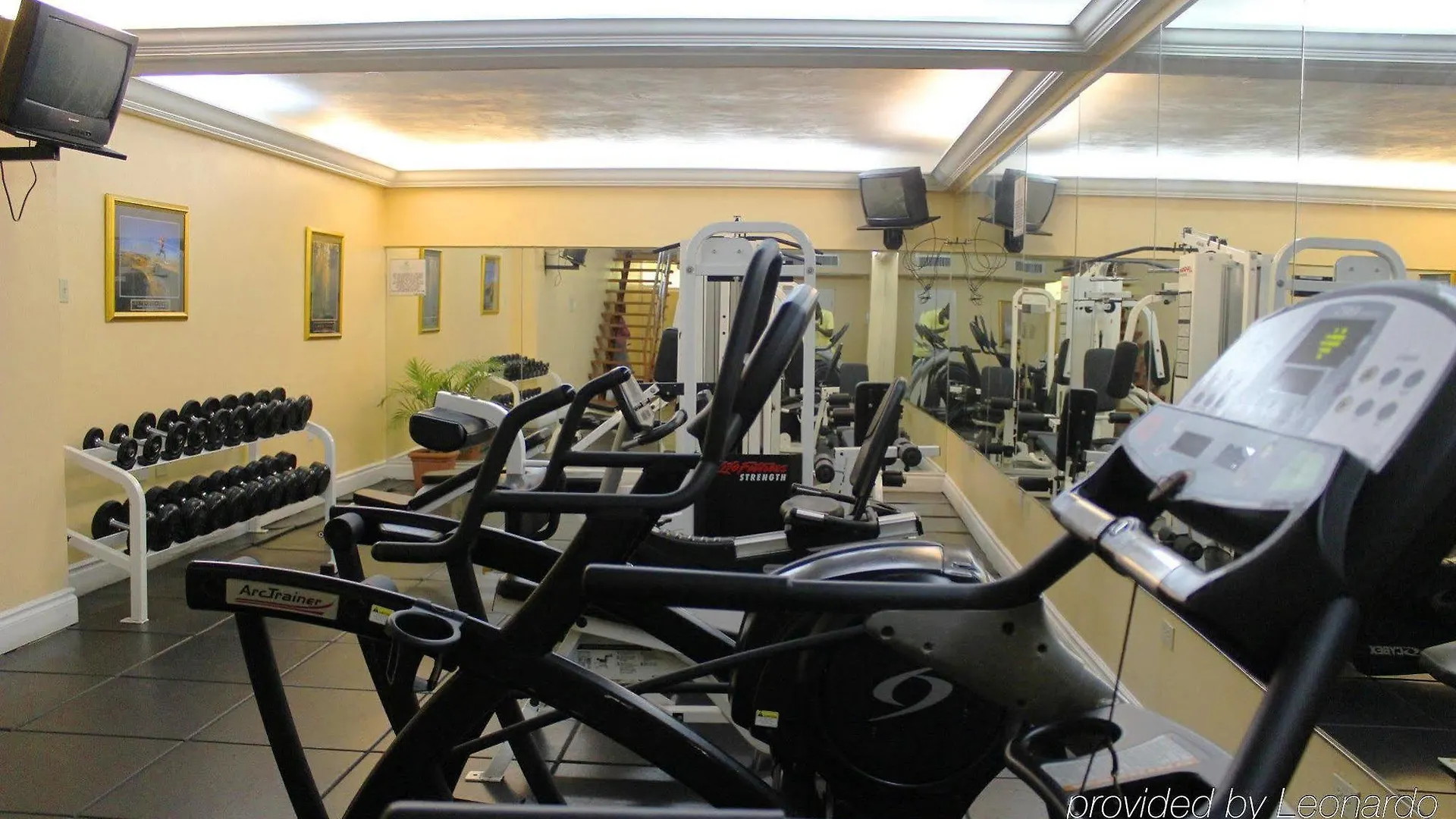 ***  The Knutsford Court Hotel Kingston Jamaica